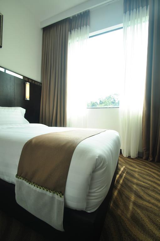 Hotel Dreamtel Kota Kinabalu Exterior foto